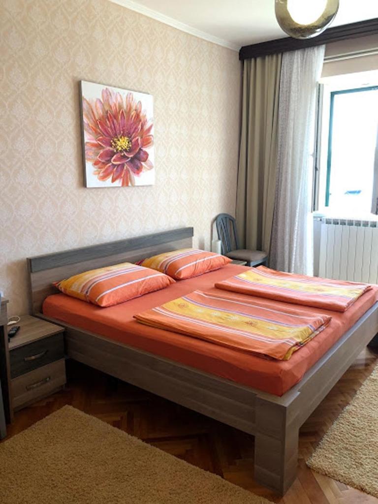 Apartments And Rooms By The Sea Barbat, Rab - 4973 Rab Town Luaran gambar